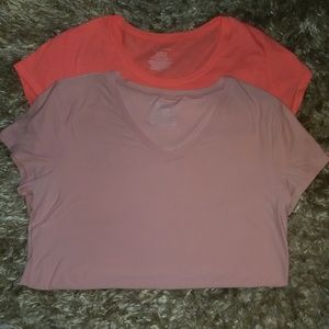 SOLD👀👀👀👀👀2 summer Tee's, 2 for 1 price